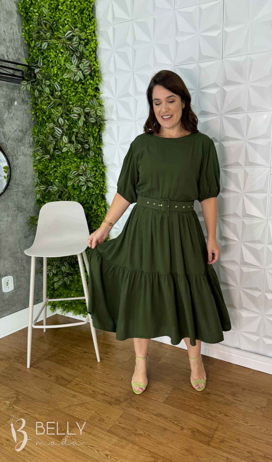 Vestido Sula Manga Curta com Cinto