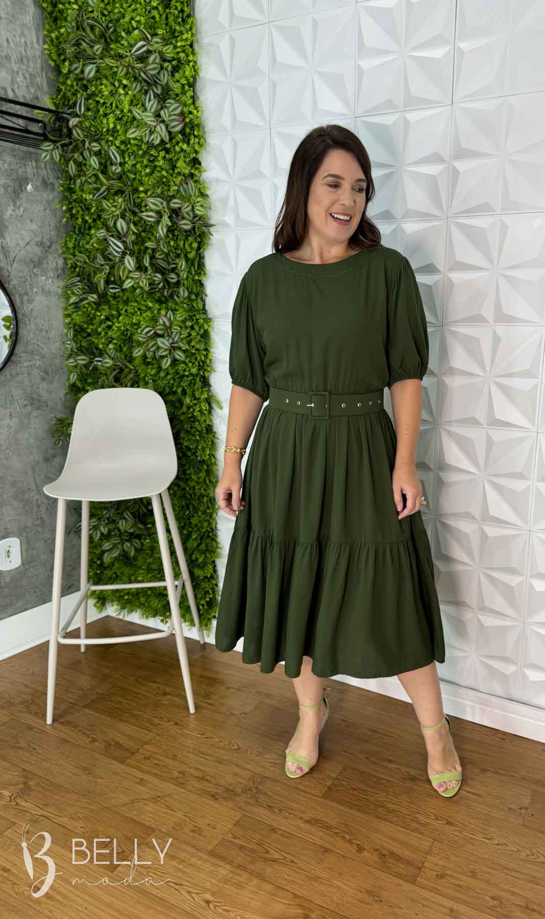 Vestido Sula Manga Curta com Cinto